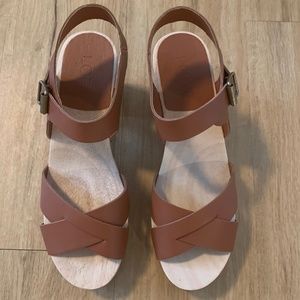 Loft Wood & Leather Sandals 8.5